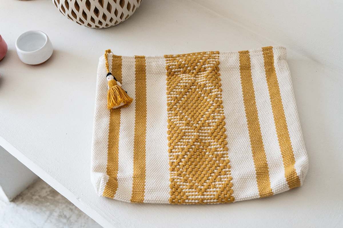 Handwoven Mexican Textile Bag | Ochre on White - Nakawe Trading