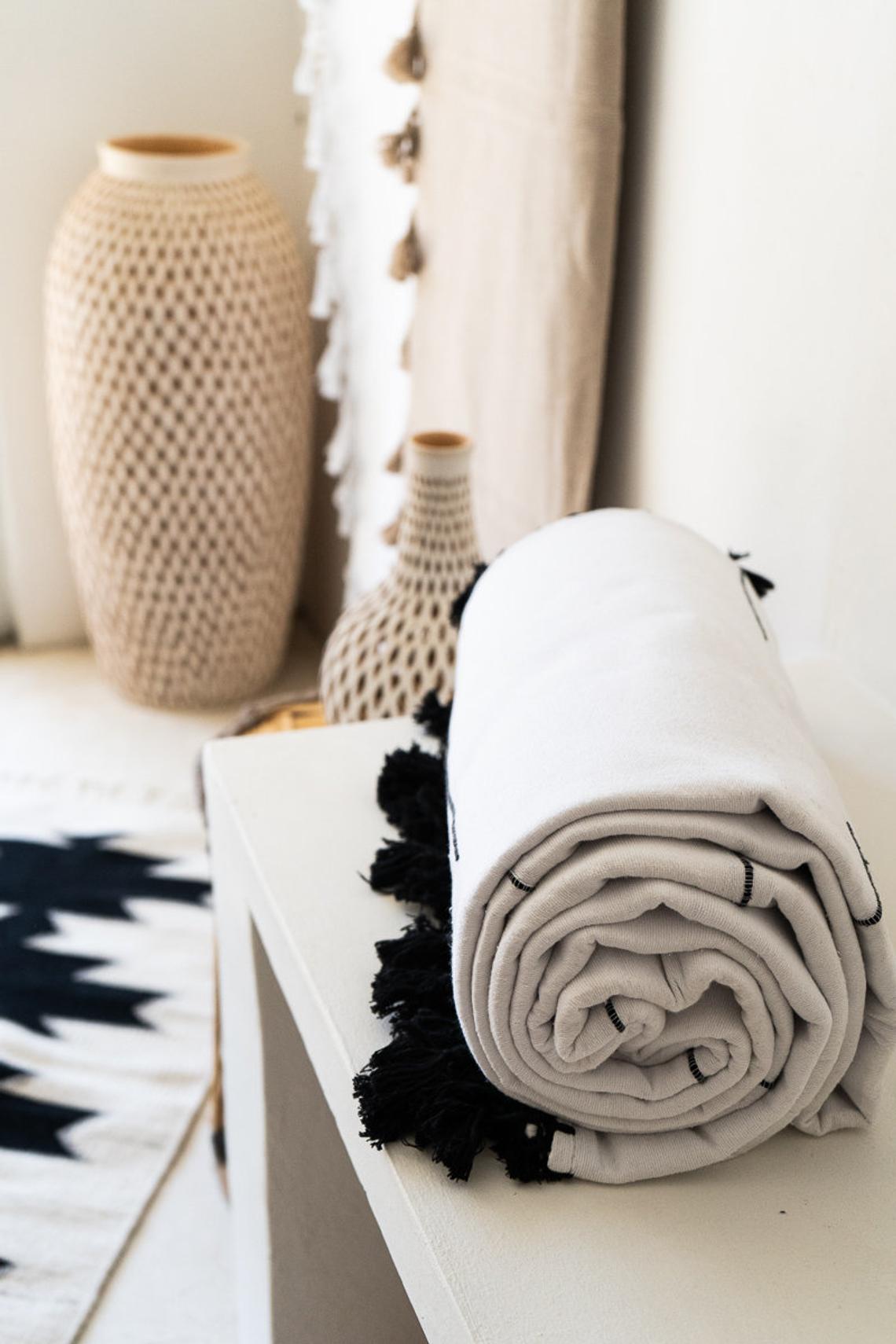 Handwoven Mexican Blanket | White + Black
