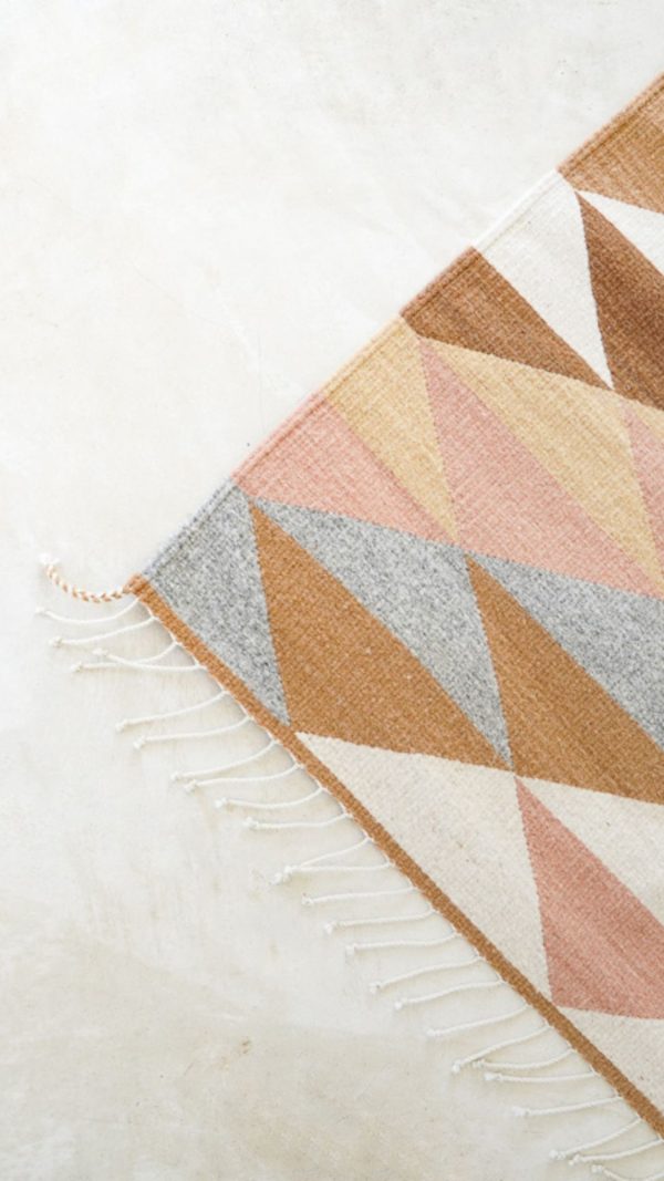 geometric area rugs woven (1)