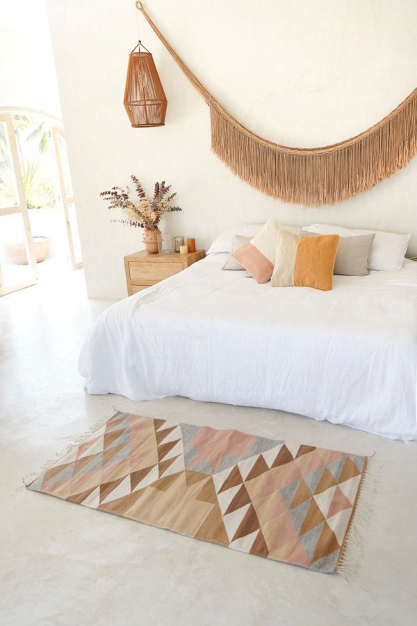 geometric area rugs woven (1)