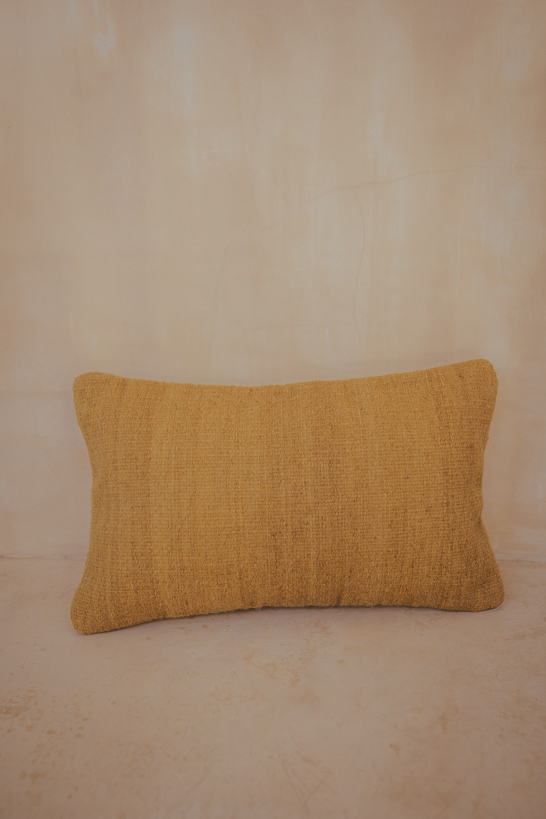 Nakawe Signature Lumbar Pillow | Gold