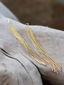 Lahmu earrings in metallic gold